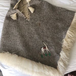 Authentic Alpaca poncho. Girls S